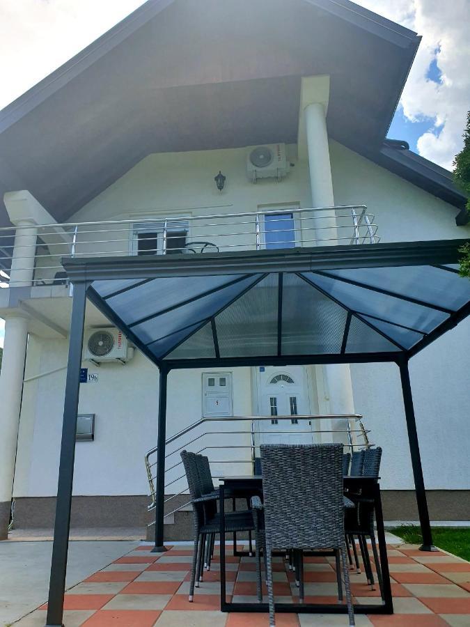 ホテル House Mirjana スモーヤナク エクステリア 写真