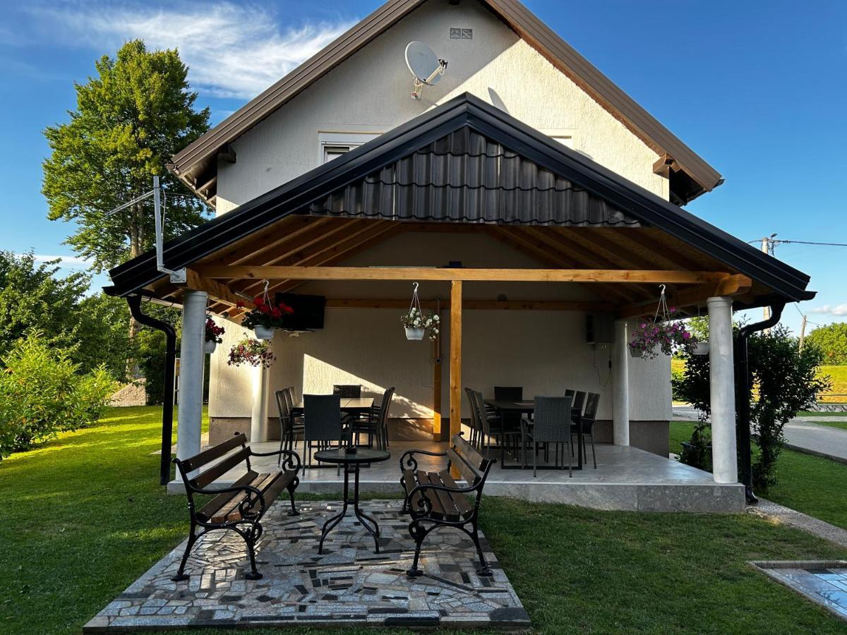 ホテル House Mirjana スモーヤナク エクステリア 写真