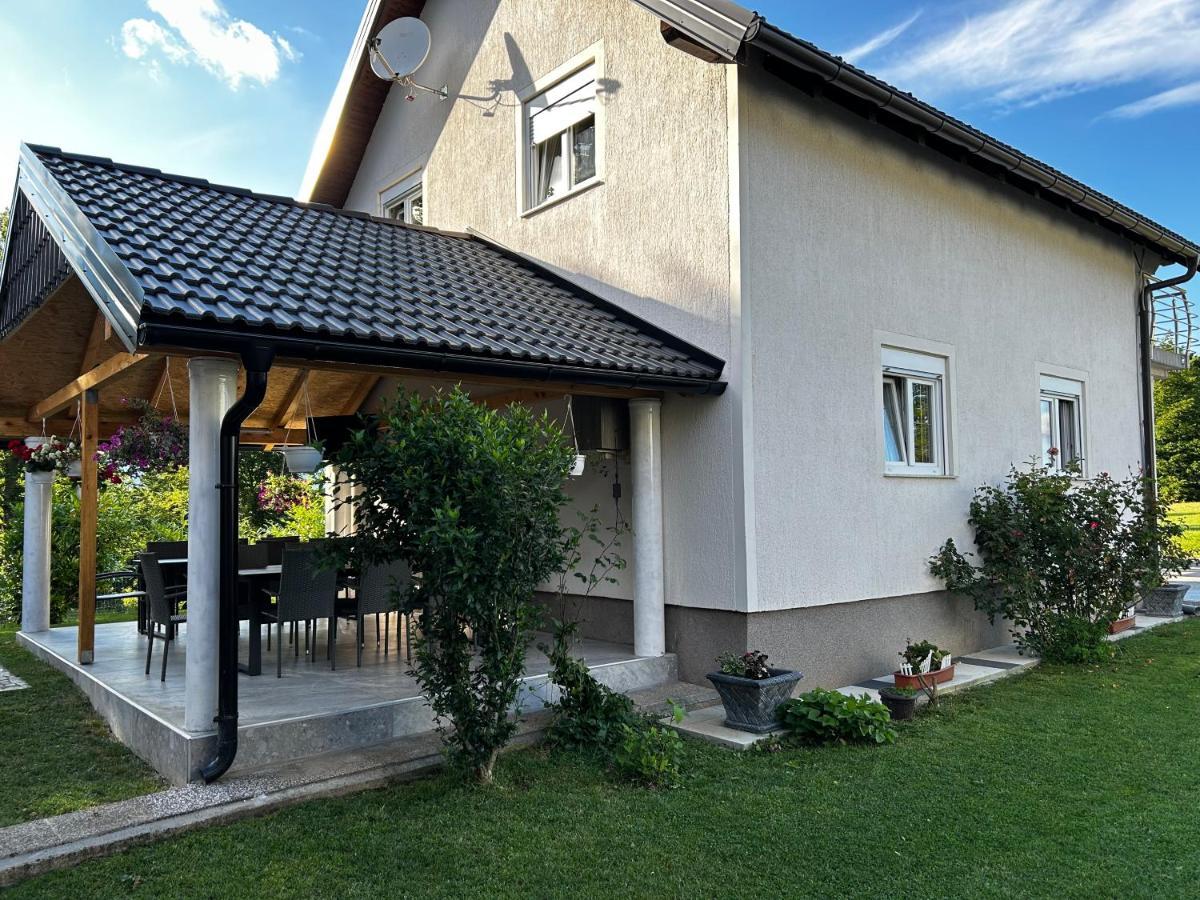 ホテル House Mirjana スモーヤナク エクステリア 写真