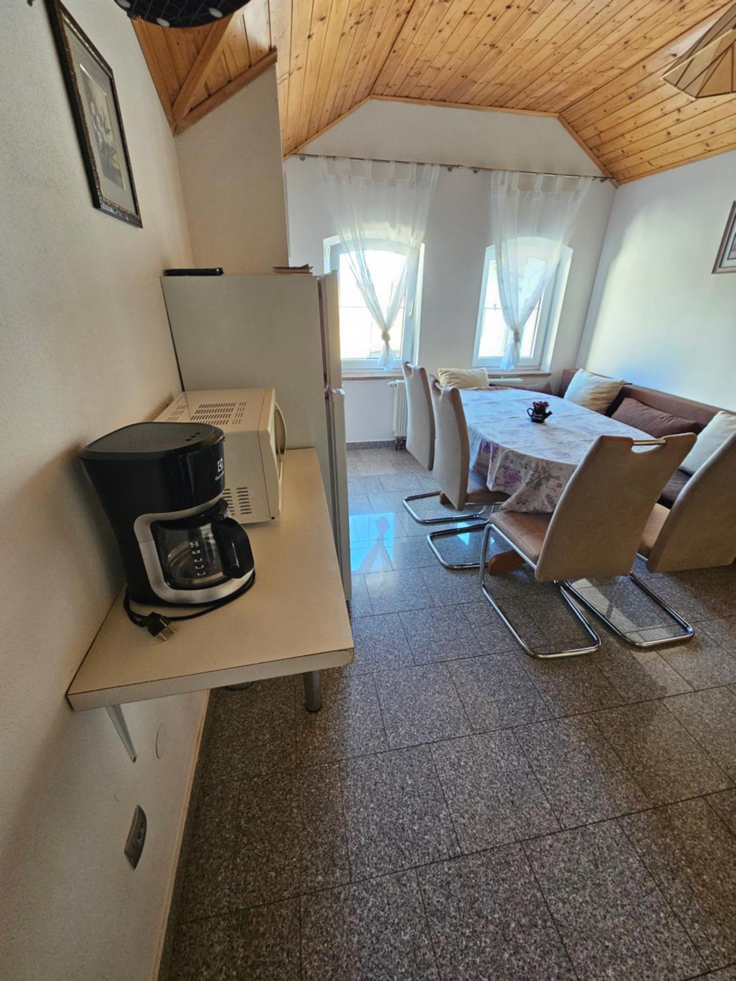 ホテル House Mirjana スモーヤナク エクステリア 写真
